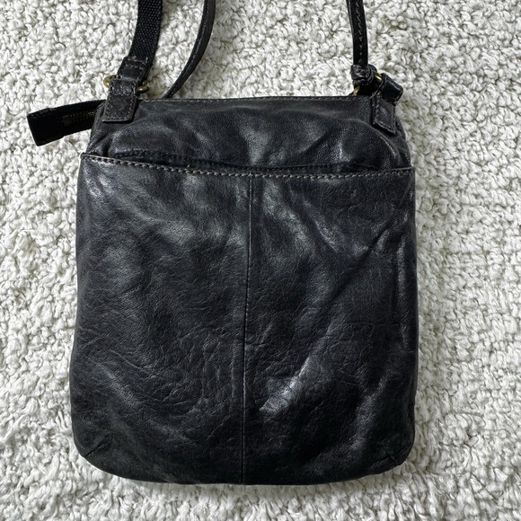 Fossil Maddox Black Leather Zipper Closure Credit Card Crossbody Bag - Picture 2 of 6